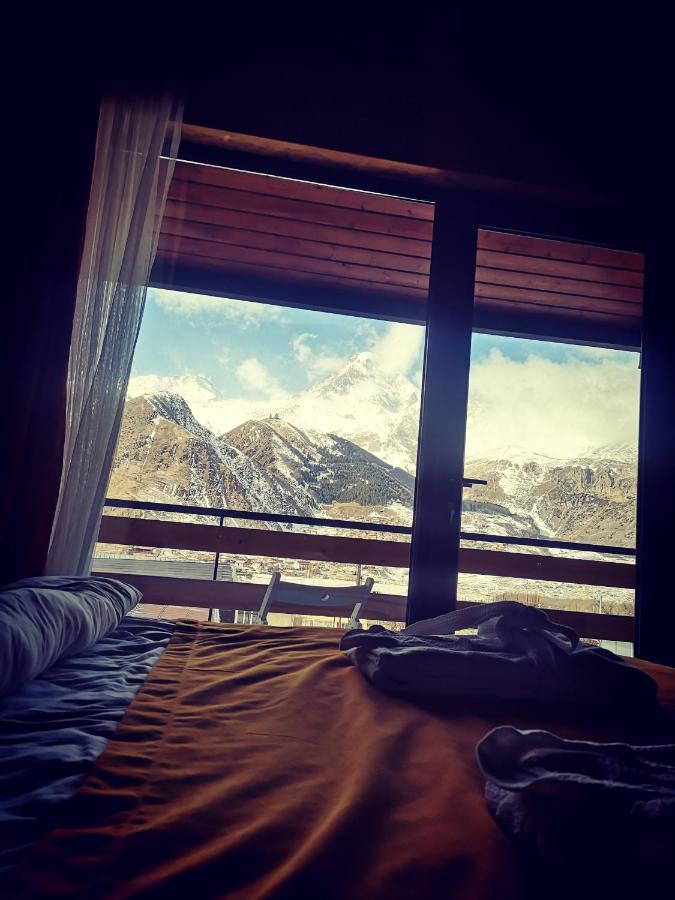 Wooden Hotel Kazbegi Exteriör bild