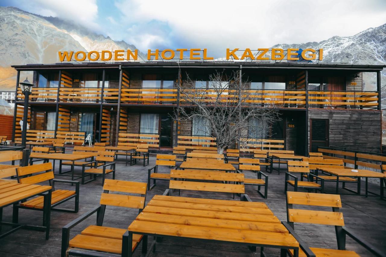 Wooden Hotel Kazbegi Exteriör bild