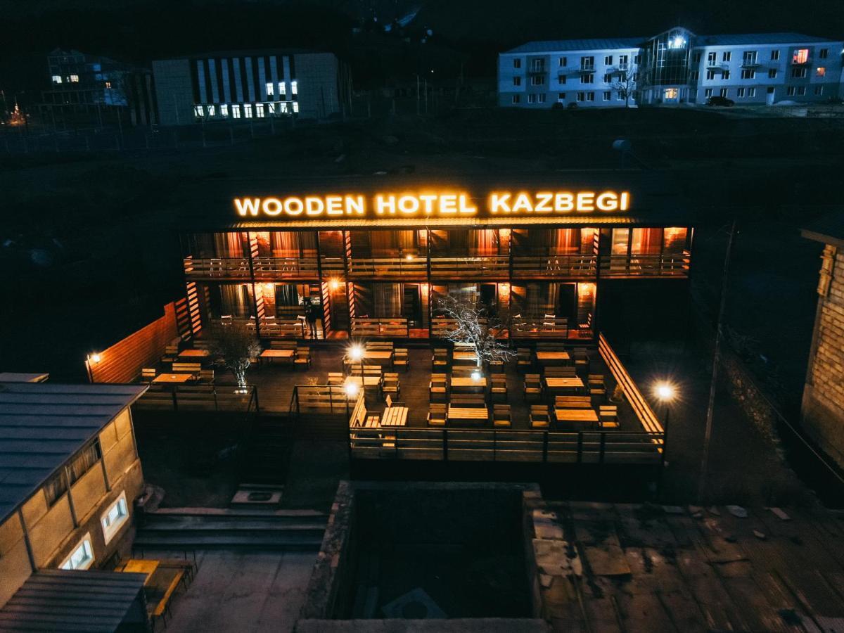 Wooden Hotel Kazbegi Exteriör bild