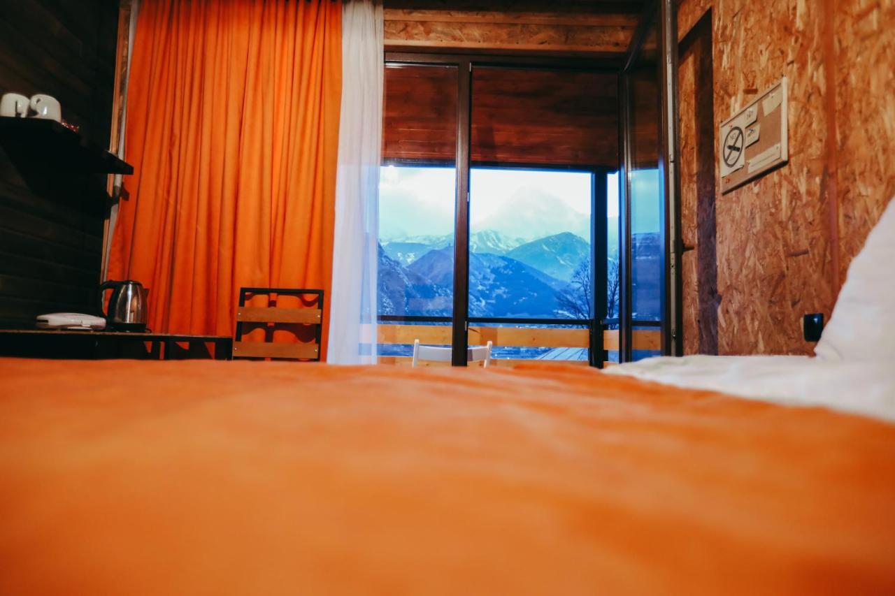 Wooden Hotel Kazbegi Exteriör bild