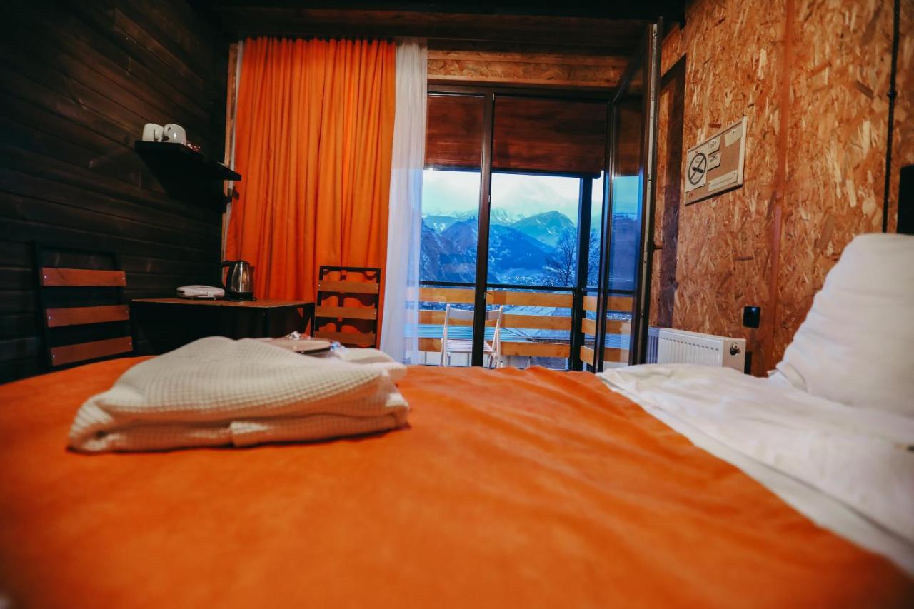 Wooden Hotel Kazbegi Exteriör bild